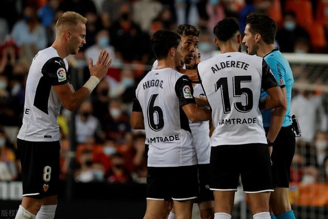 罗马诺：多家欧洲俱乐部有意布莱顿20岁弗格森