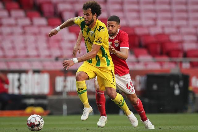 TA：姆巴佩射丢点球后情绪低落 赛后未感谢球迷